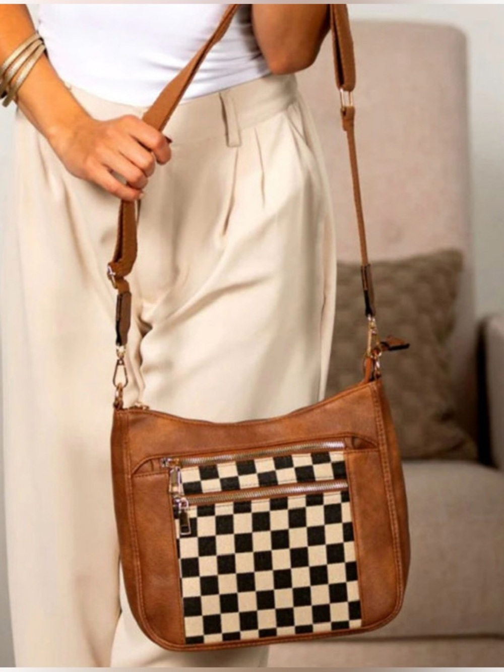 Chestnut Checkered Vegan Leather Bag - Picture 4 of 6